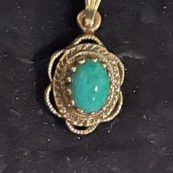 14K Gold & Turquoise pendant